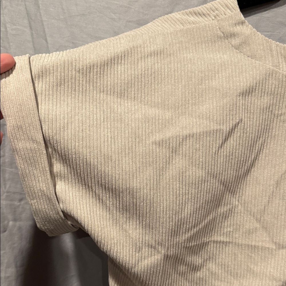 Madewell Cream V-Neck Short Sleeve Tee - Picture 7 of 9
